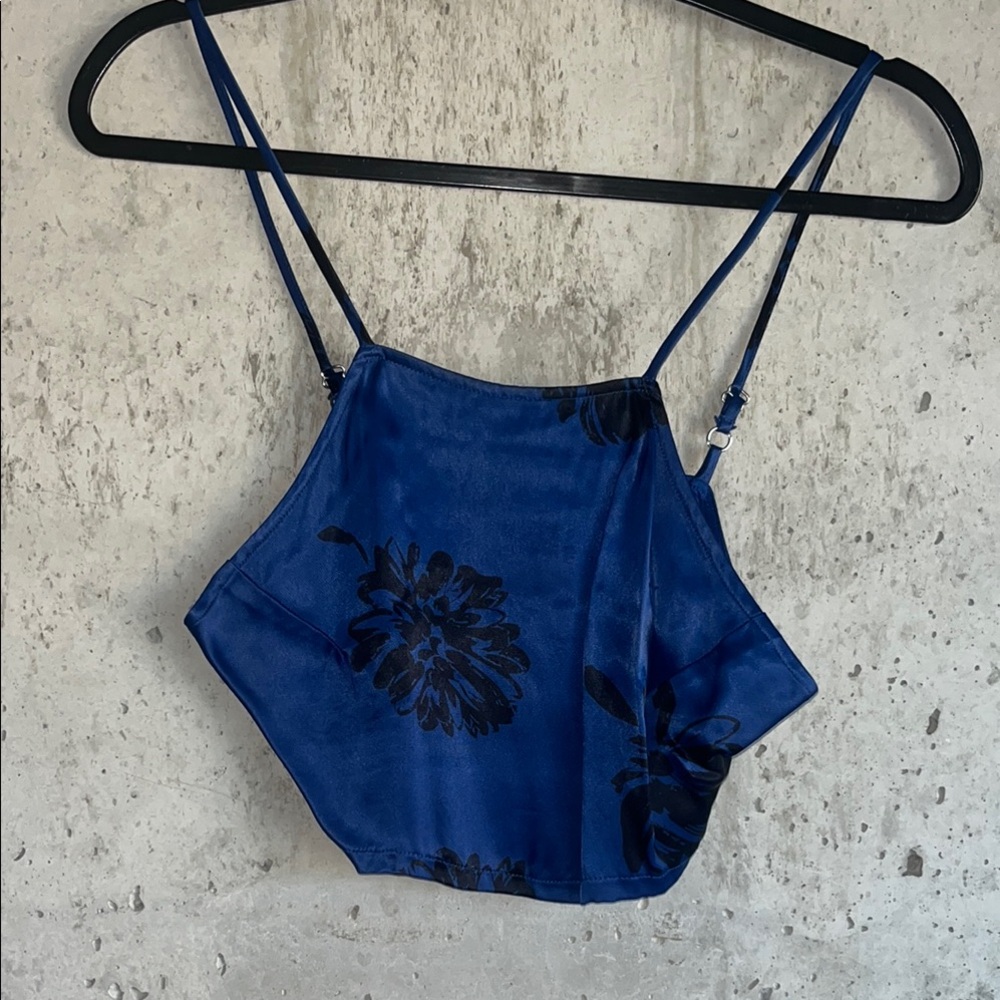 Elegant Blue Floral Women's Top